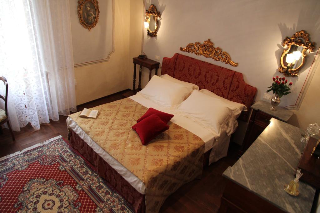 Residenza Dei Ricci Bed and Breakfast Chiusi Habitación foto